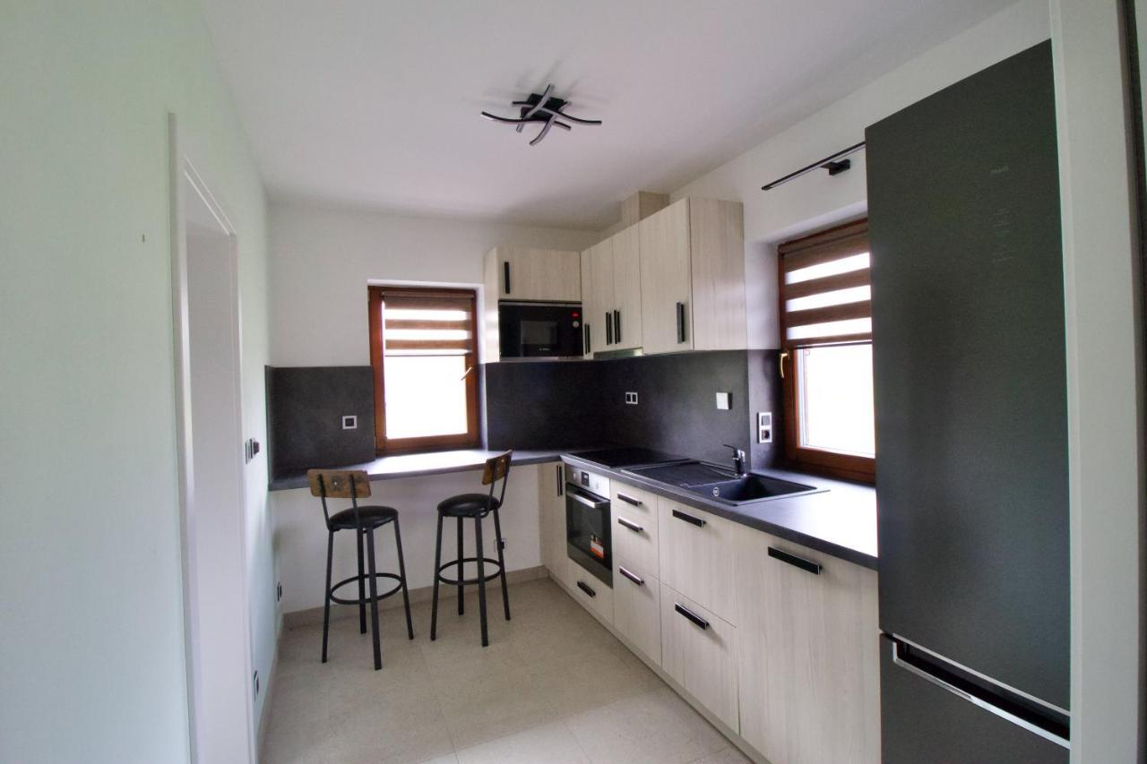 Apartman Uprostred Trojuhelniku Praha - Karlovy Vary - Plzen Kolesovice Εξωτερικό φωτογραφία